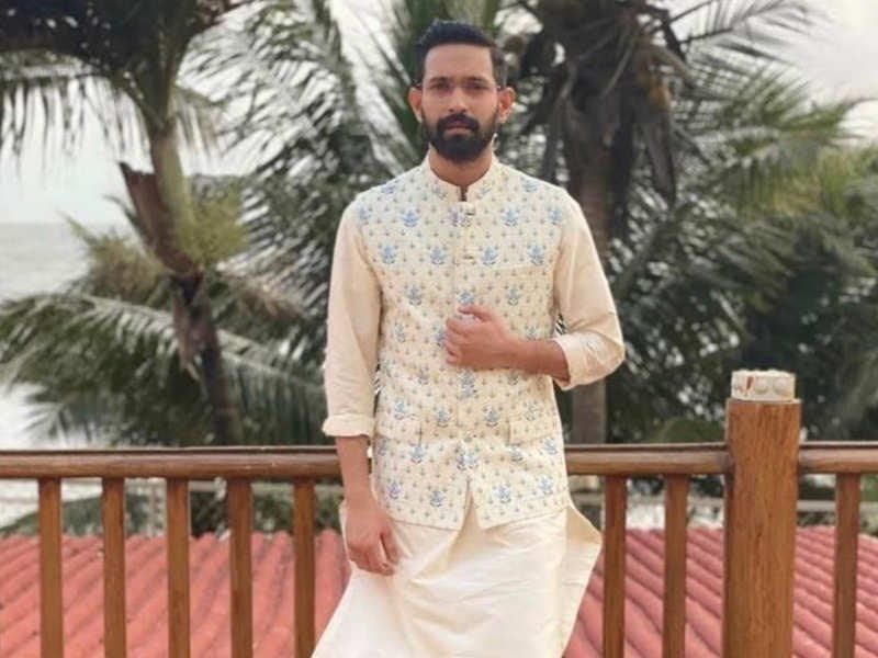 Vikrant Massey Shows How To Rock A Floral Bundi