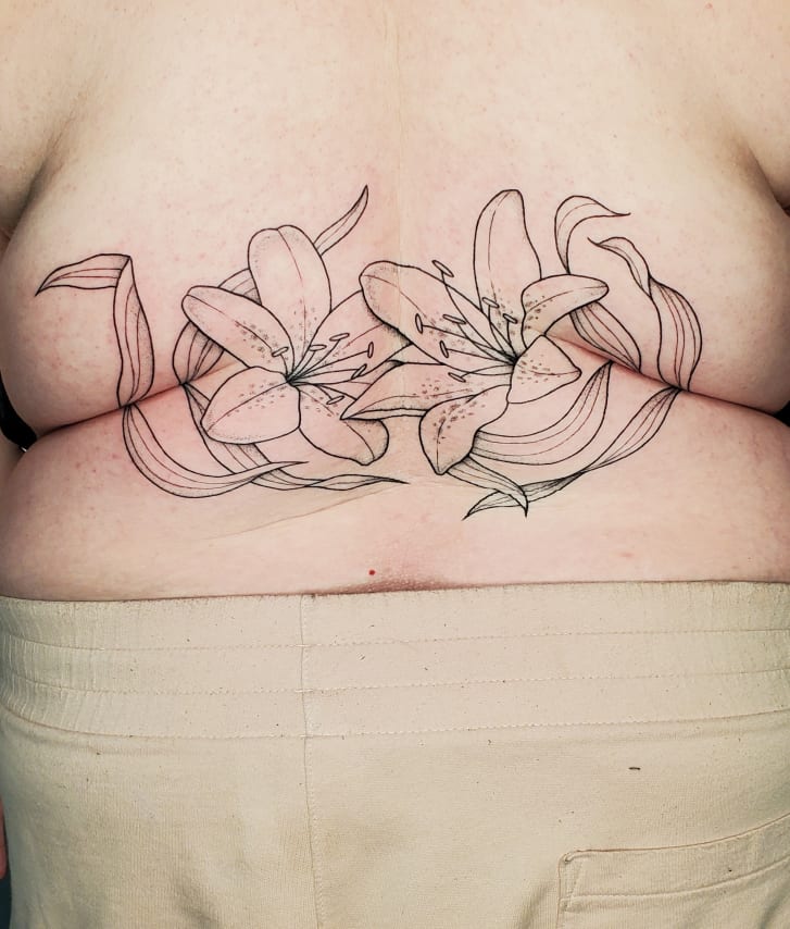 Body-Positive 'Roll Flowers' Are Being Created By A Tattoo Artist -Courtesy Carrie Metz Caporusso