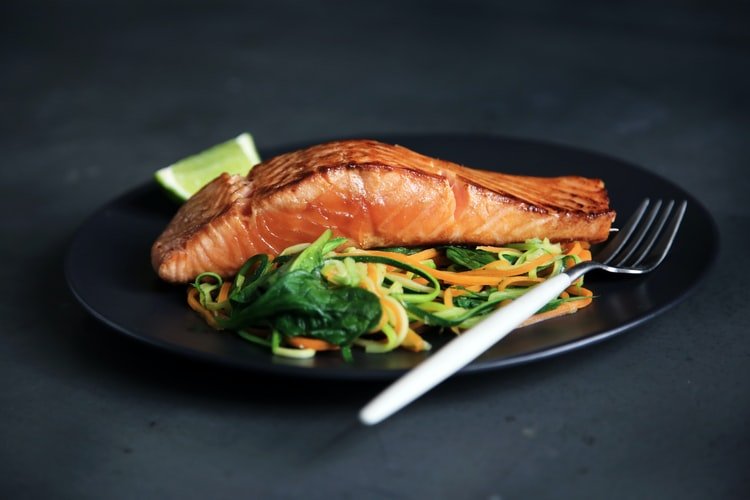 The Healthiest Fish To Eat And Avoid - Caroline Attwood
