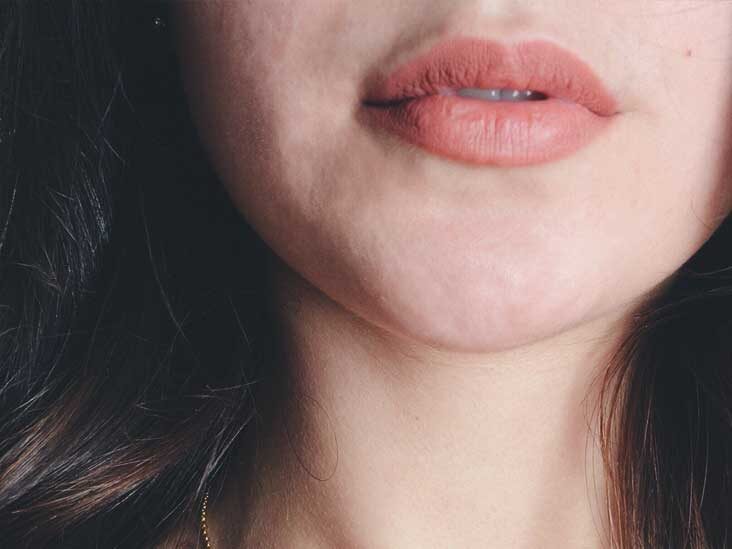 How to Get Healthy-Looking and Pink Lips
