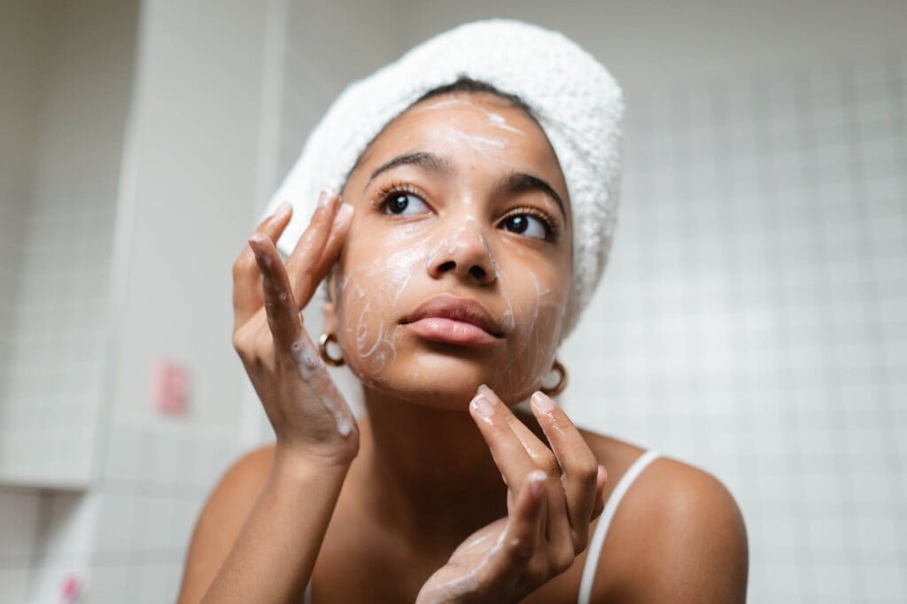How to Get Rid of Dead Skin on the Face - Photo by Ron Lach