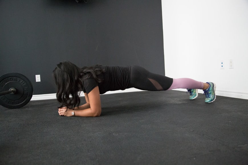 How to Do a Plank Properly to Work Your Core - Photo by Sergio Pedemonte