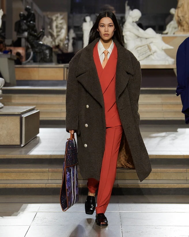 Louis Vuitton Women FallWinter 2022 Fashion illume emag 2
