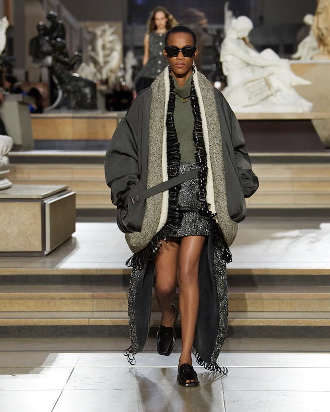 Louis Vuitton Women FallWinter 2022 Fashion illume emag 4