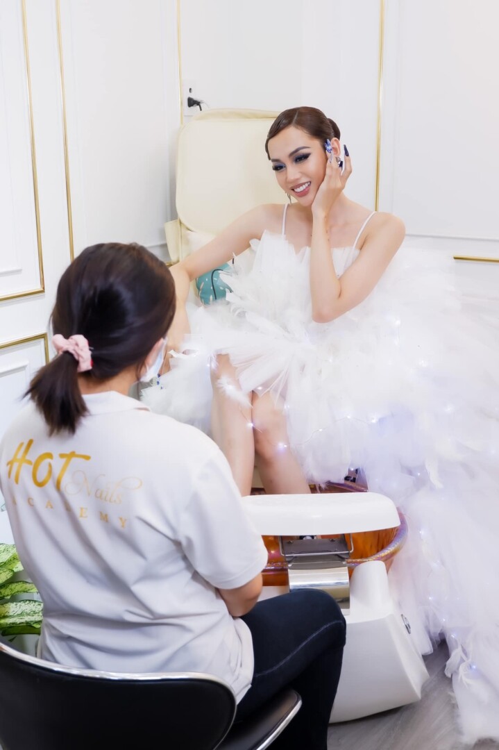 Chuyện chưa kể về Nails Master Lê Lộc: Đi lên từ số 0, gặt hái thành công từ sự nỗ lực 3 318890727 1826002311113769 7297270839596288526 n