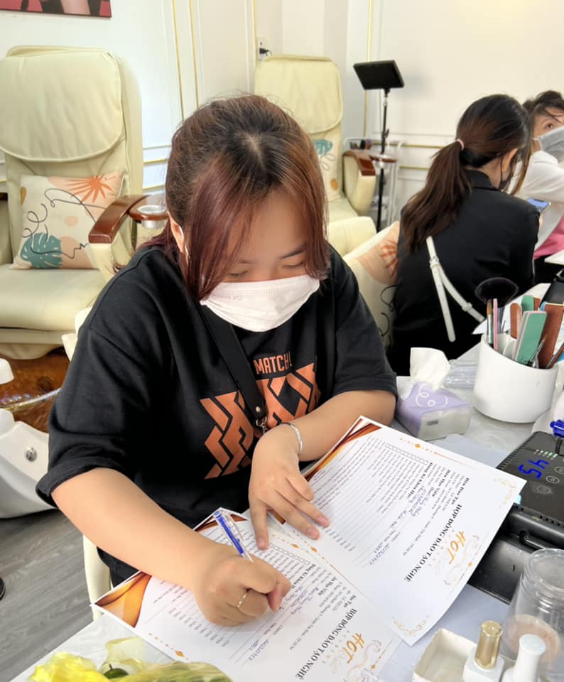 Chuyện chưa kể về Nails Master Lê Lộc: Đi lên từ số 0, gặt hái thành công từ sự nỗ lực 5 321020194 828624508198887 4076858376868449675 n