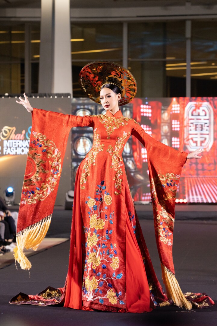 Thai Silk International Fashion Week 2022