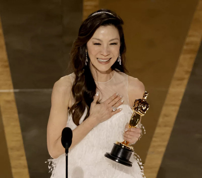 Michelle Yeoh Won Oscars 5