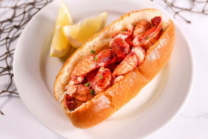 Connecticut Style Lobster Roll Lavyon 8757