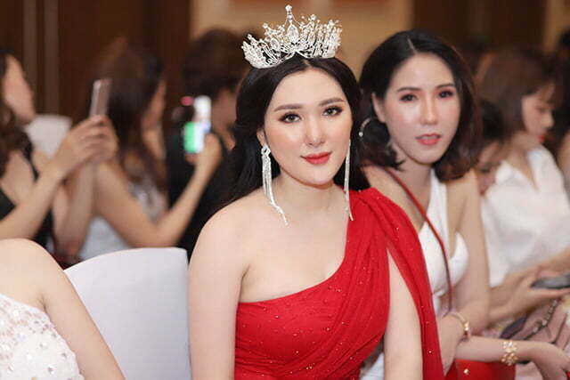 Doanh nhân Trần Thị Bích Ngân: 