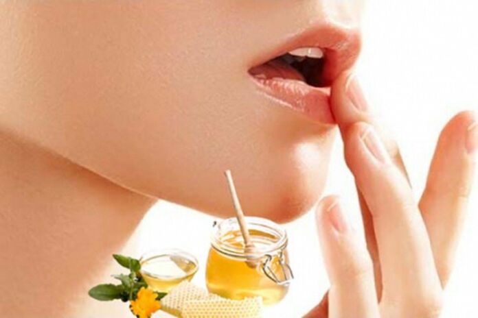 4 công thức mặt nạ dưỡng môi tự làm cực hiệu quả cho chị em tại nhà