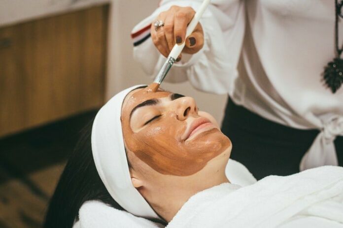 Skincare - photo by Raphael Lovaski
