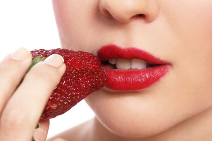 Stawberry - Photo by Racoolstudio