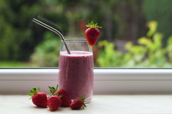 The Best Way to Make a Smoothie - Denis Tuksar