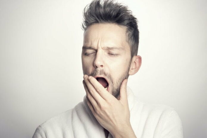 A Dietitian's Advice on What to Eat and Drink If You Didn't Get Enough Sleep - Sammy Williams