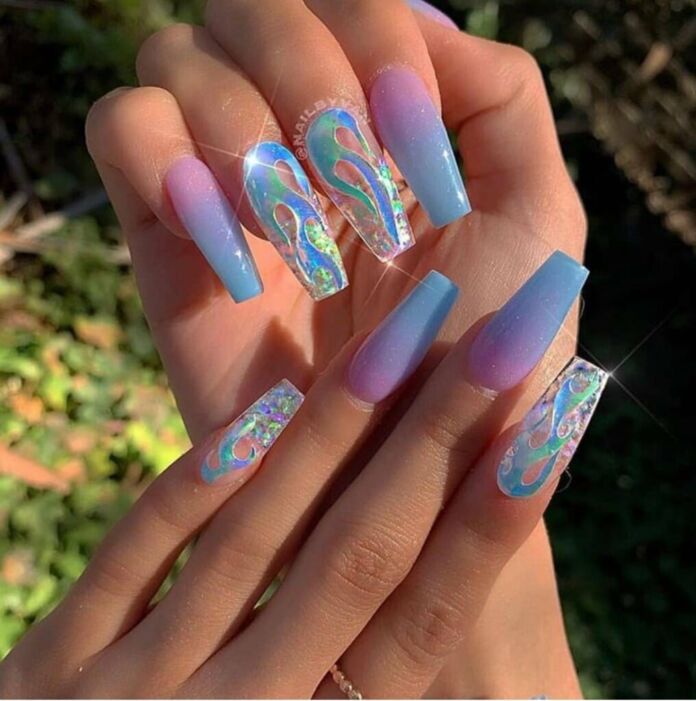 6 Adorable Acrylic Nail Designs to Wear Throughout the Year