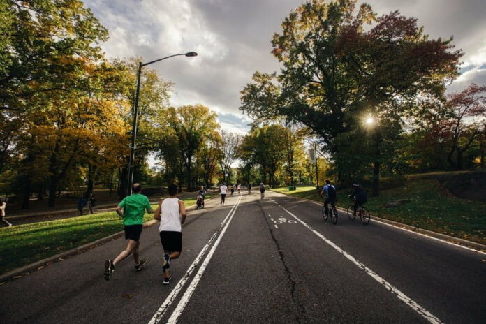 Your Knees Will Not Be Ruined by Running (or Walking) - Photo by Chanan Greenblatt