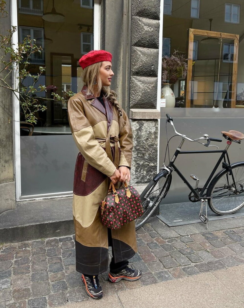 sneakers 1