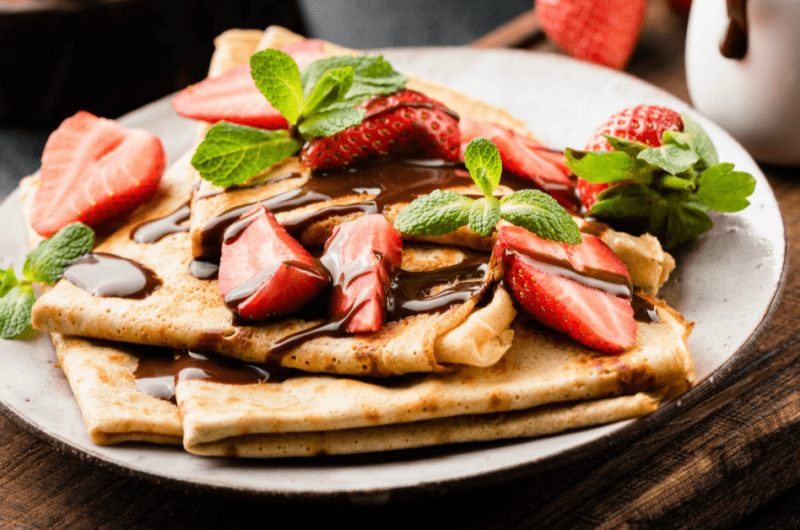 French Crepes With Strawberry And Chocolate Syrup 800x530 1 