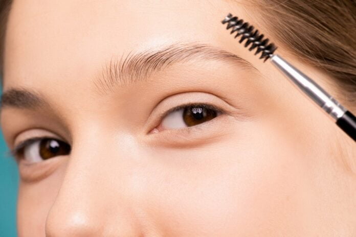 Eyebrow trends