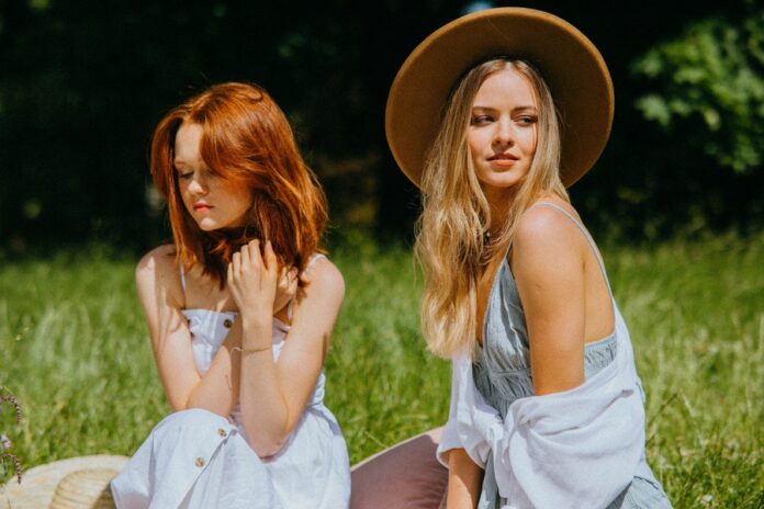 How To Lighten Hair Naturally