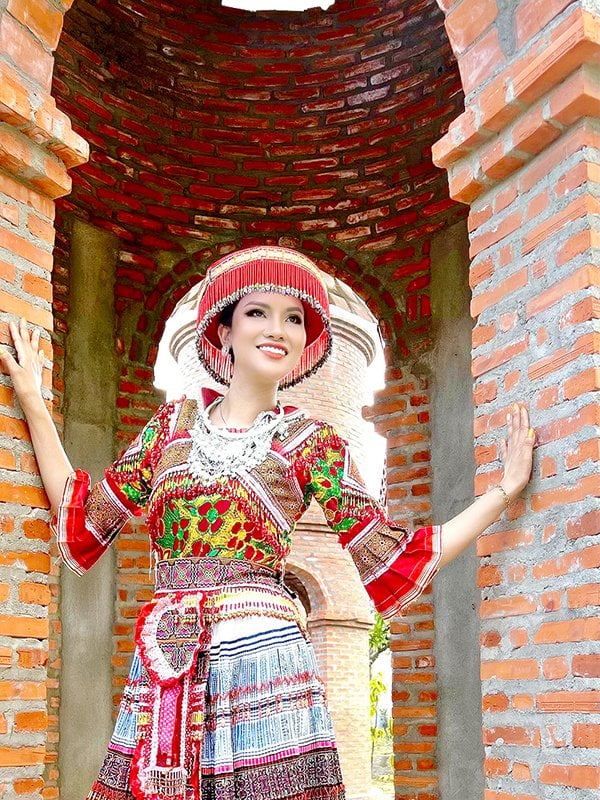 20220829214025 lee phuong hoa thanh dan toc meo 7