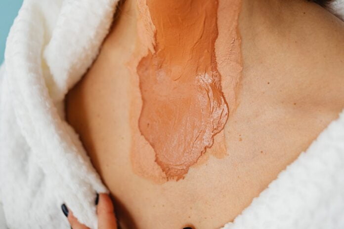 makeup damage your skin