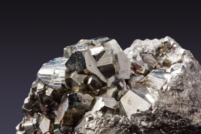 Ferrous sulfate vs ferrous gluconate