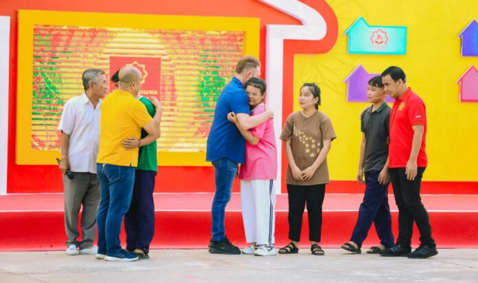 Mái ấm gia đình Việt
