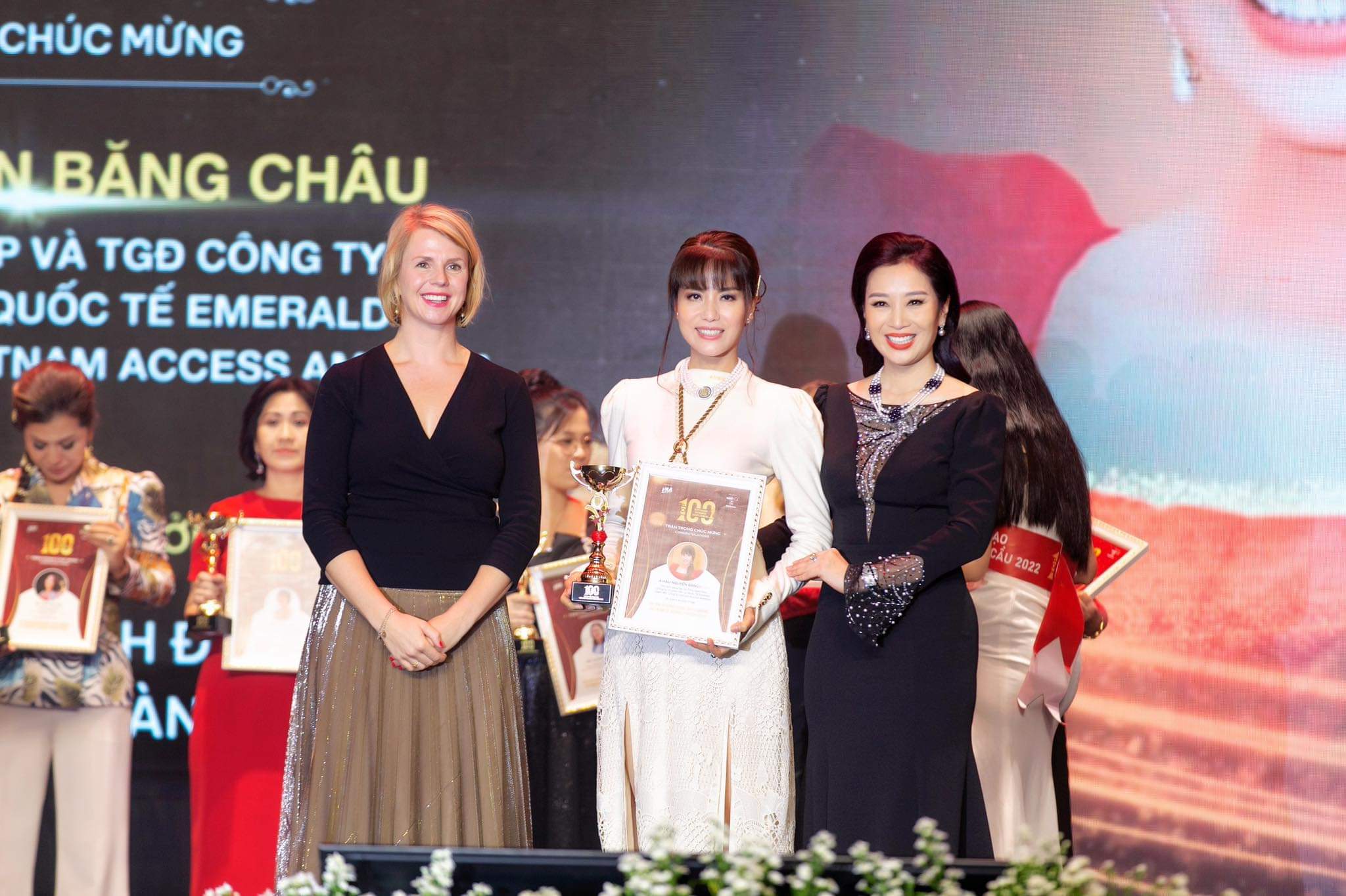 Doanh nhan Bang Chau 5