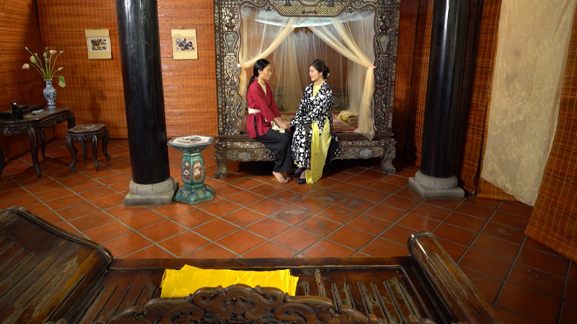 Gia dinh ho Trinh Tap 3.00 40 17 18.Still006