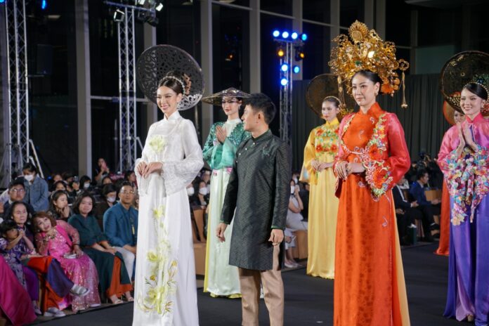 Thai Silk International Fashion Week 2022