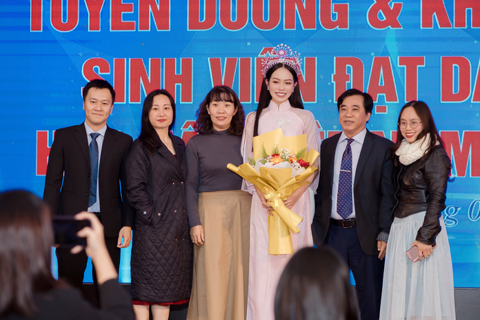 THANH THUY 6