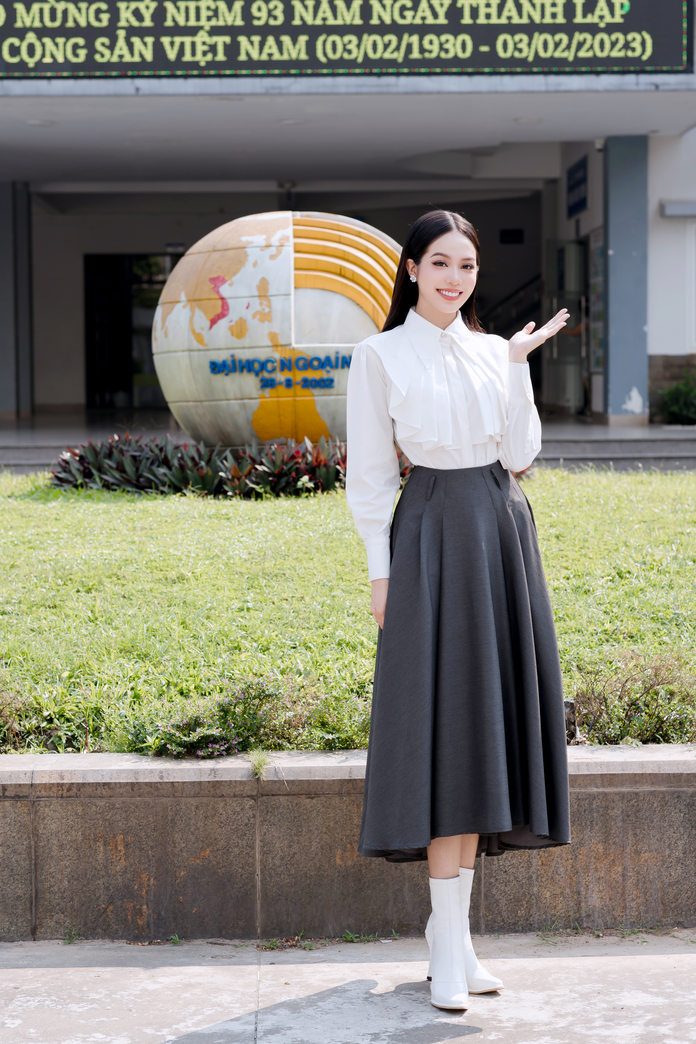Đạo diễn Hoàng Nhật nam - Hoa hậu Thanh Thuỷ