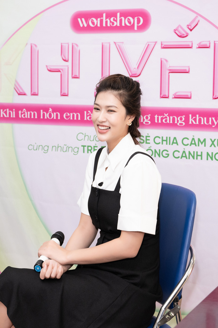 Hoa hau Doan Thien An 2