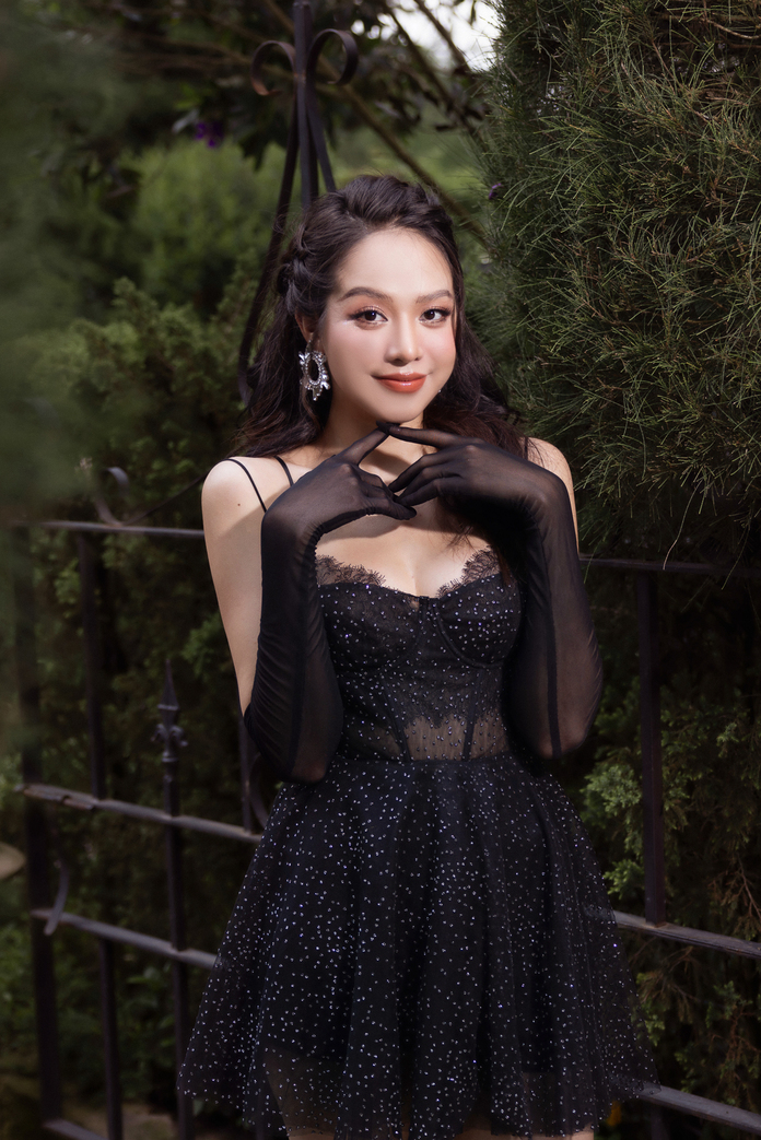 THANH THUY TUOI 212