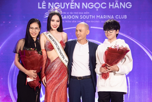 Á hậu Ngọc Hằng