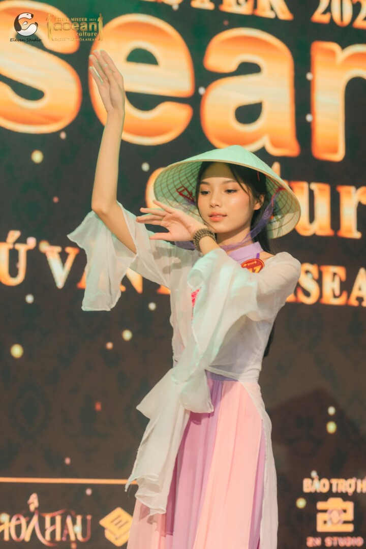 dai su van hoa lavyon 5