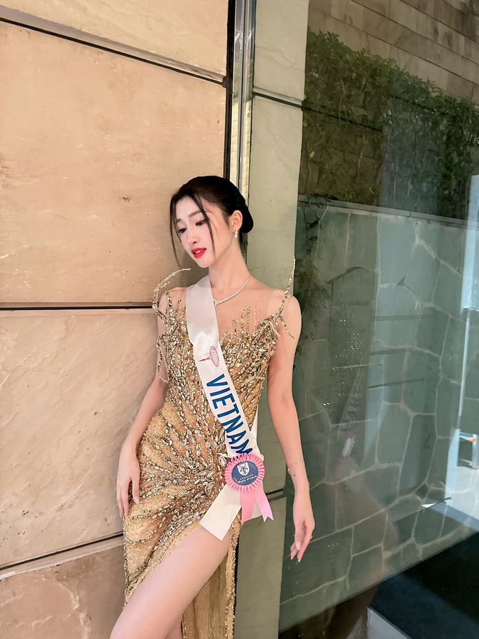 A hau Phuong Nhi tai Miss International 2023