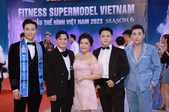 hoang vinh dang thu thao 11