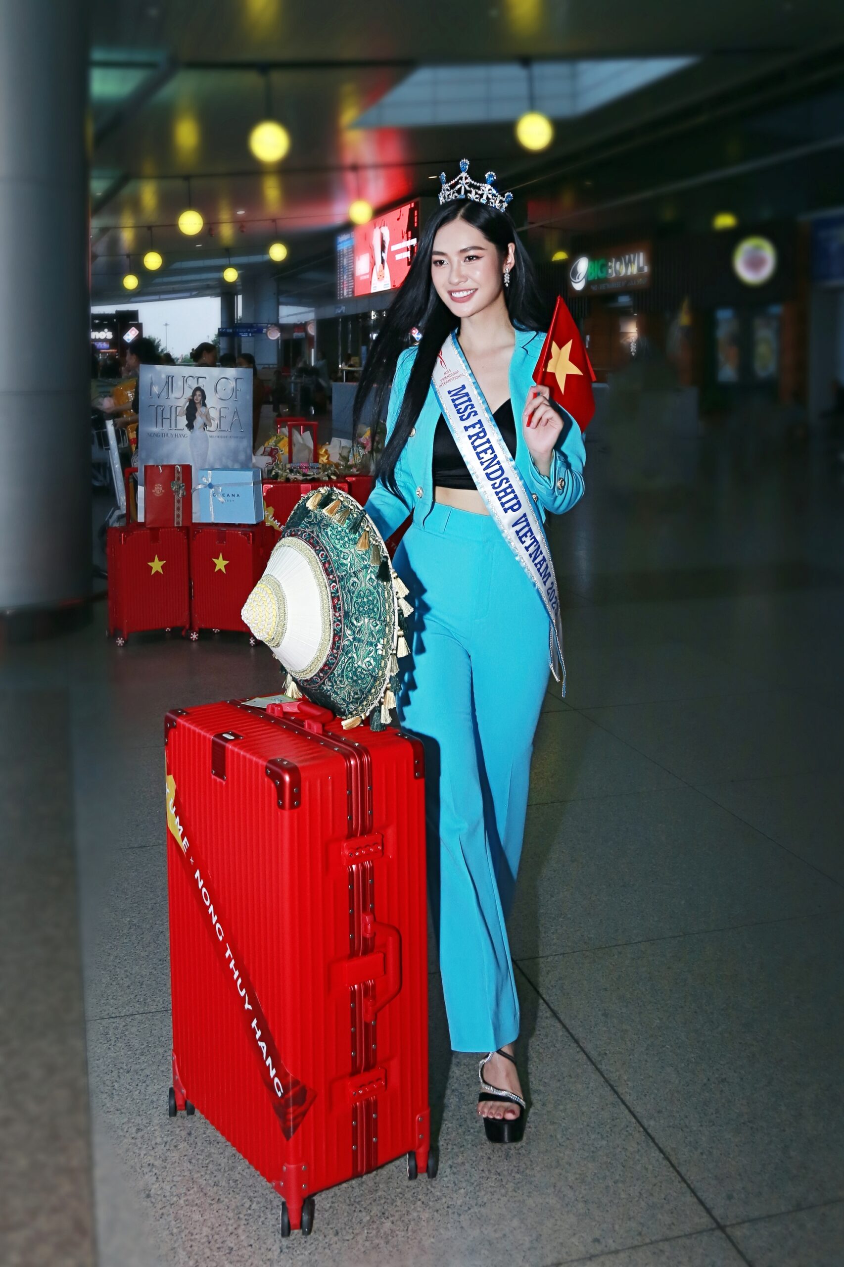 nong thuy hang thi hoa hau huu nghi quoc te 2023 2 16973533916411470634794 scaled