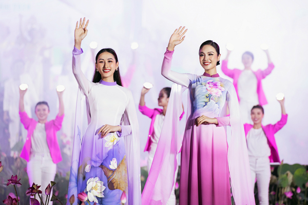 Ban sao cua 007 AO DAI TRUNG DINH foto KIENGCAN