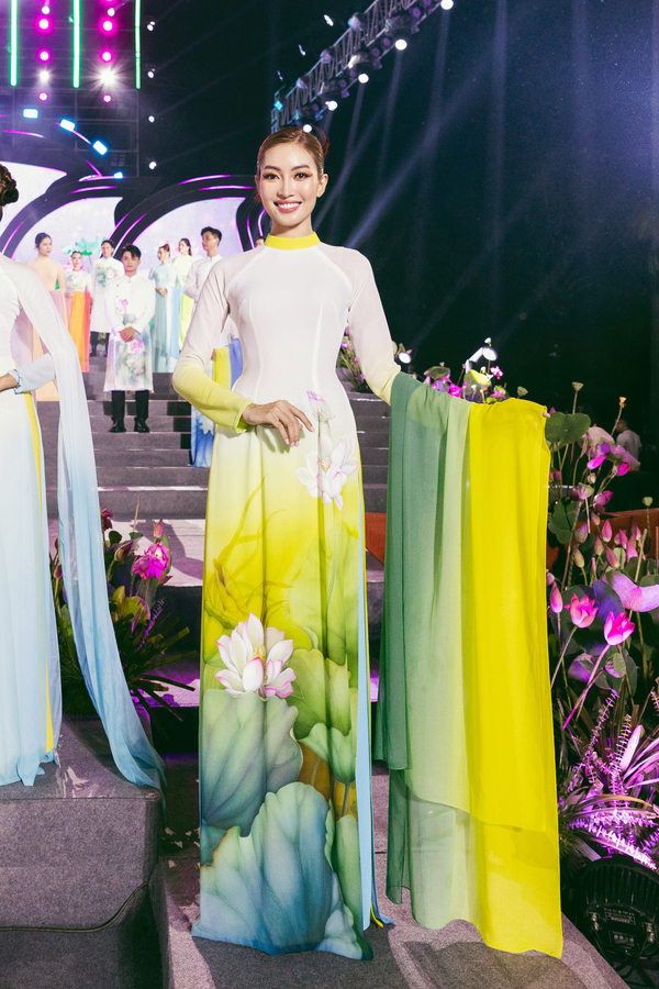 Ban sao cua 075 AO DAI TRUNG DINH foto KIENGCAN