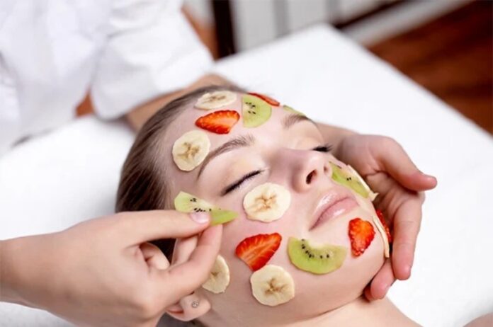 5 fruit masks that will keep your face shine