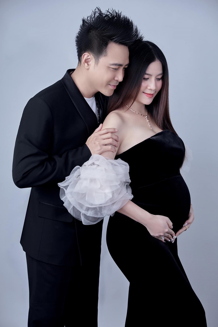 ảnh vợ chồng Kha Ly