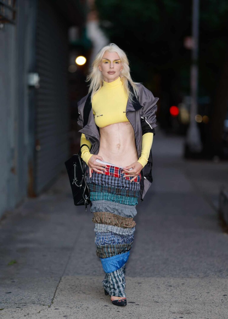 Julia Fox