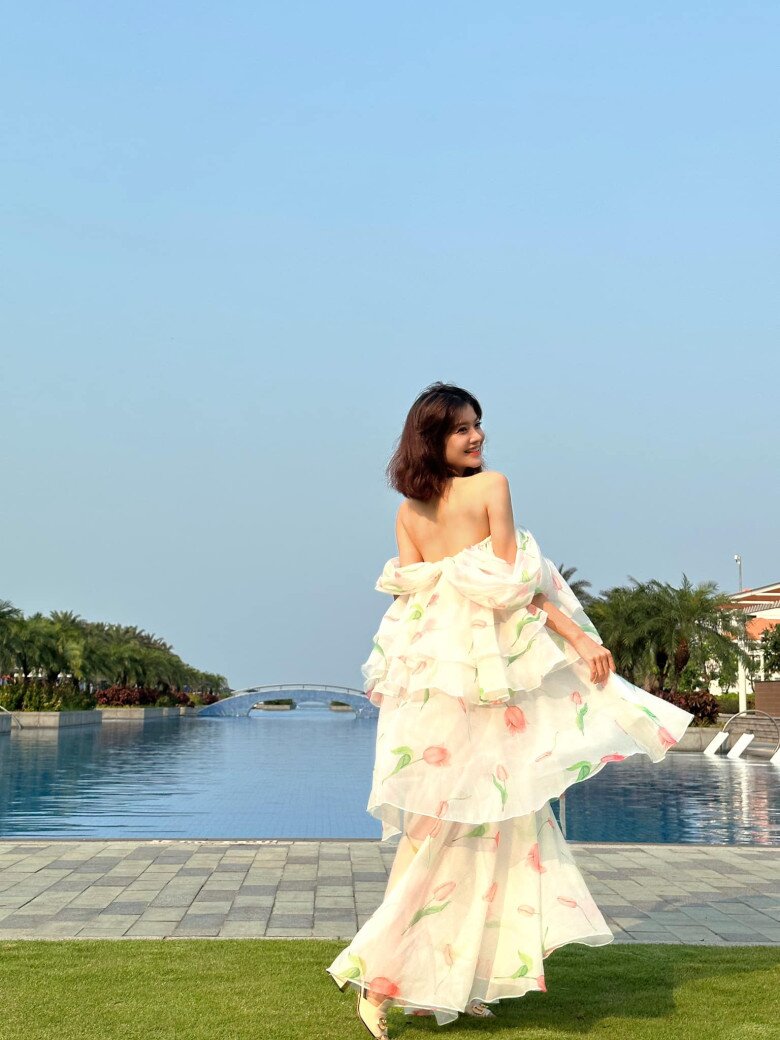 Soi style thời trang "hồi xửa" của Lona Kiều Loan trước khi lui về ở ẩn, chỉ dám diện đầm giấu dáng 6 lona kiều loan