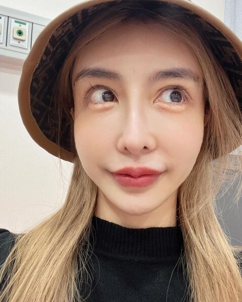 thẩm mỹ
