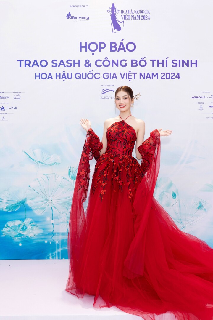 A HAU NGOC THAO 2