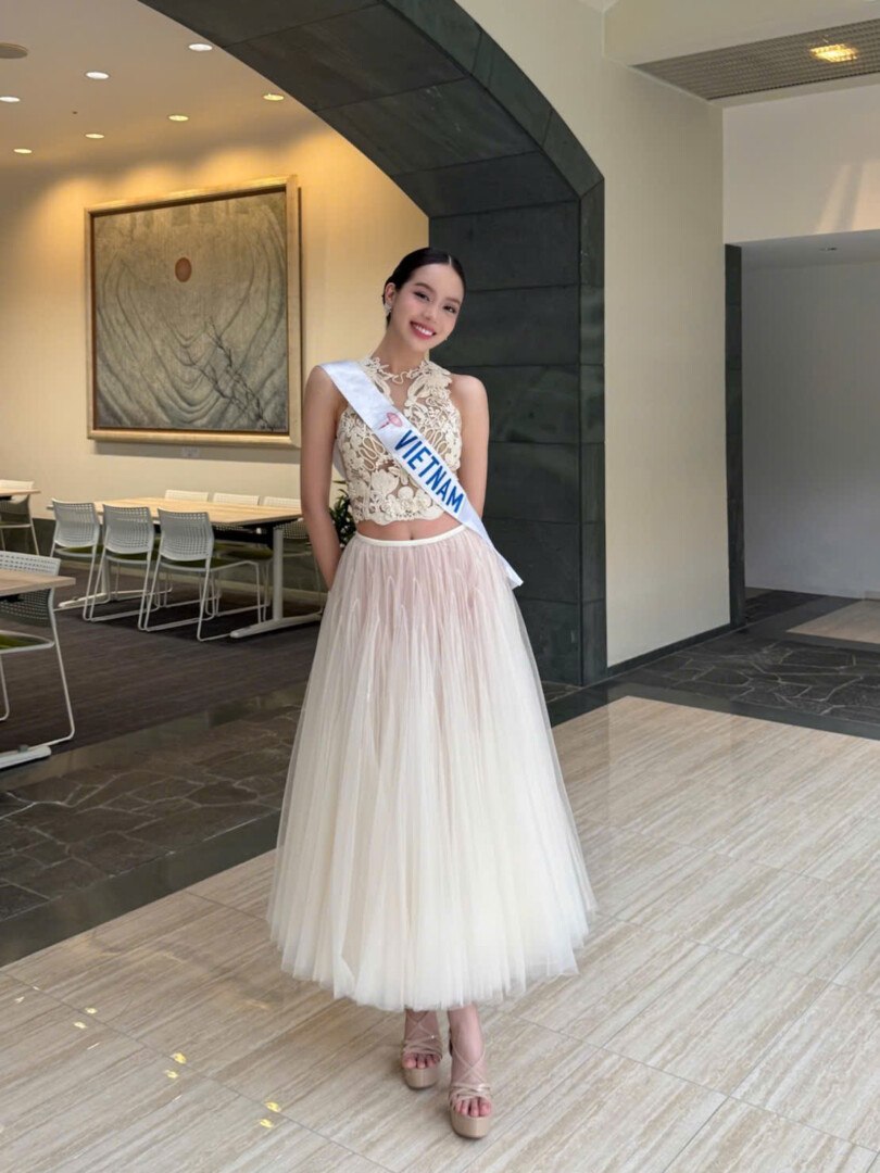 Trang phuc buoi sang 1